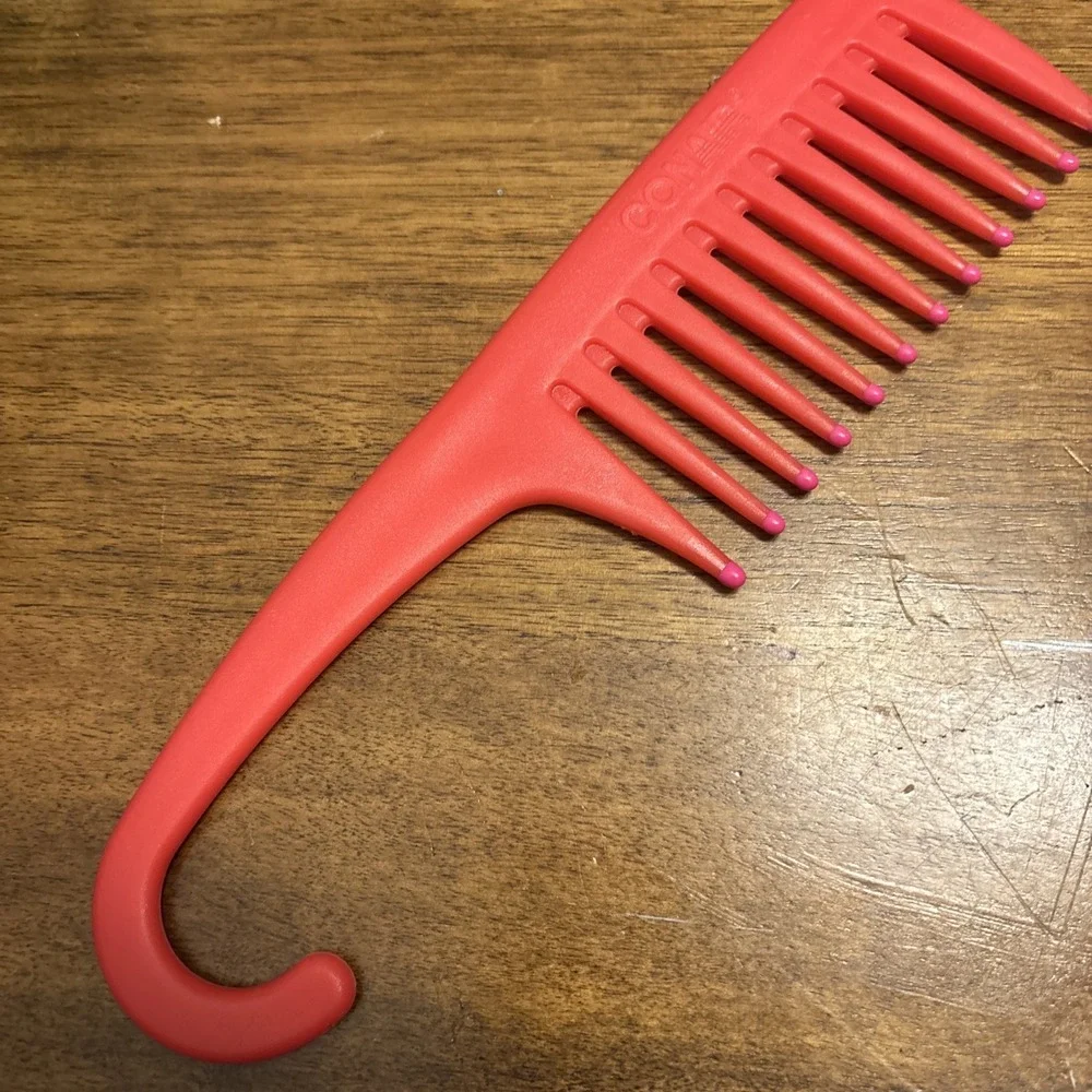 CONAIR Wide Tooth Dipped Ends 9